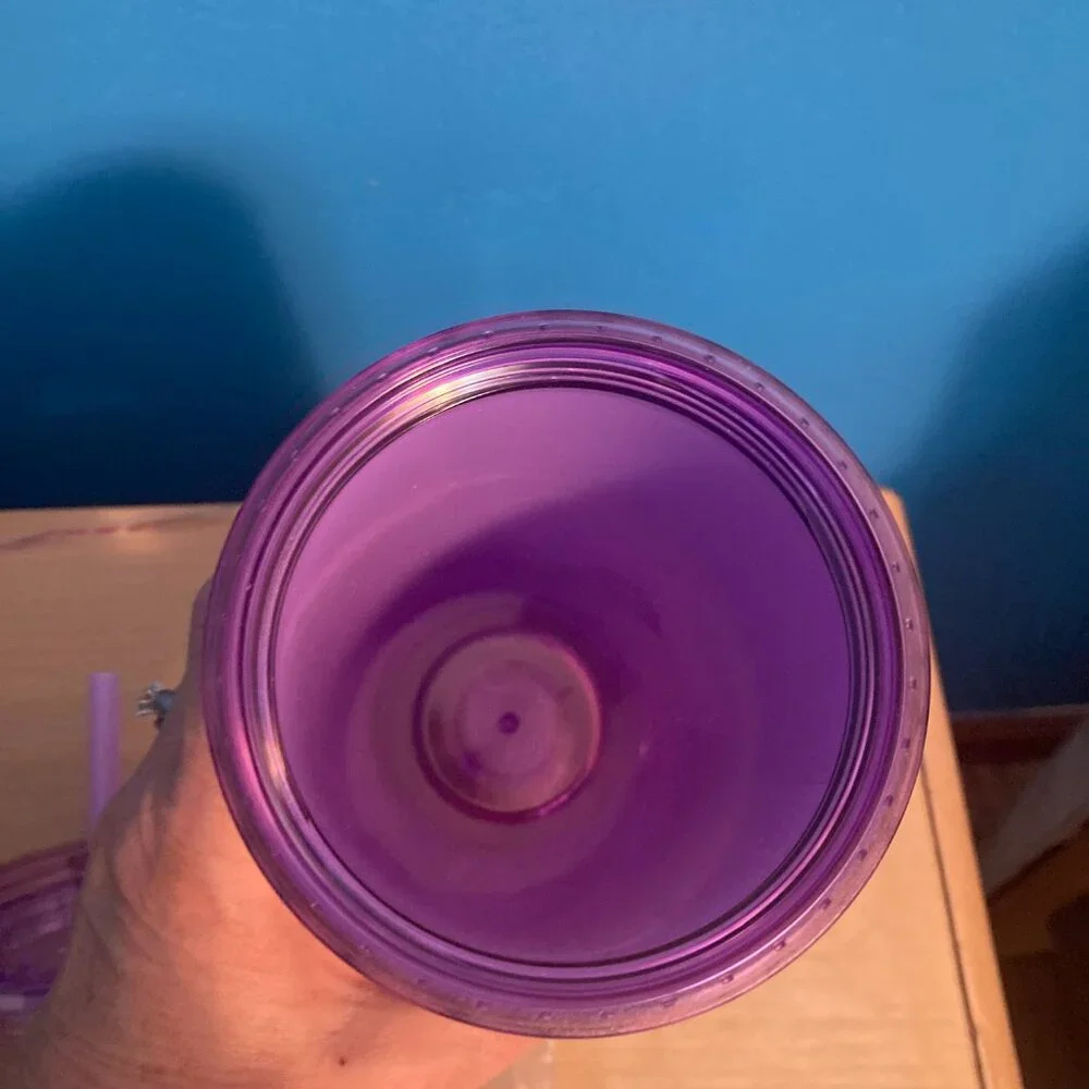 Starbucks Purple Tumbler with Domed Lid 24oz NEW - Picture 5 of 6